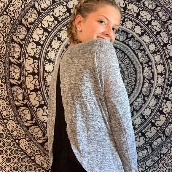 Gray Top - Picture 5 of 7